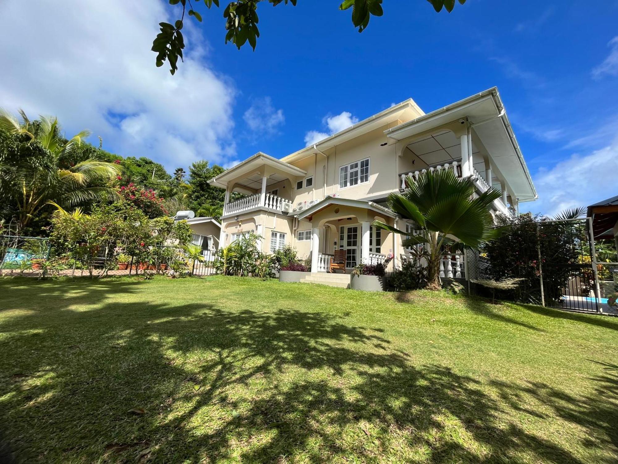 Royal Bay Villa And Apartment Anse Royale Exterior foto